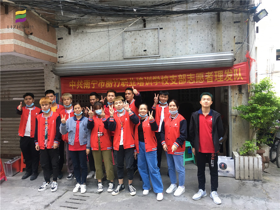 爺爺奶奶的理發(fā)問題，我們承包啦