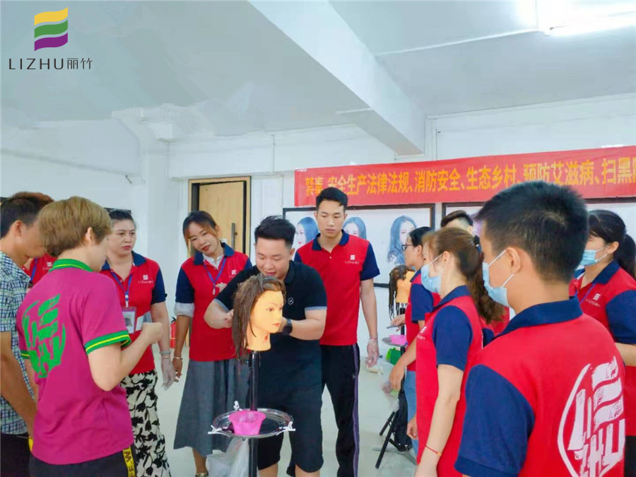 南寧專業(yè)的美發(fā)學(xué)校有哪些？來麗竹學(xué)?？纯?>
								
								<span id=