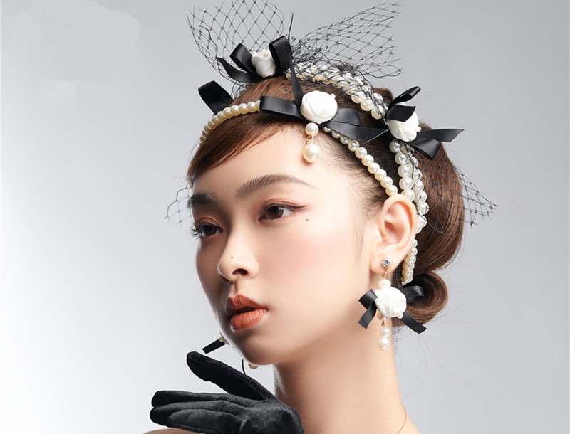 復(fù)古時(shí)尚新娘造型，實(shí)力證明南寧哪家化妝學(xué)校比較熱門