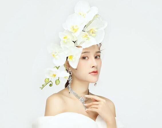 鮮花在彩妝中的重要性 ，南寧化妝培訓(xùn)分享