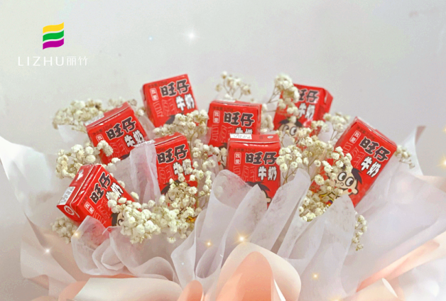 網(wǎng)紅大零食花束，南寧婚慶花藝培訓(xùn)學(xué)校作品