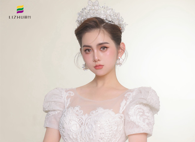 簡約氣質(zhì)新娘，廣西學(xué)新娘跟妝作品