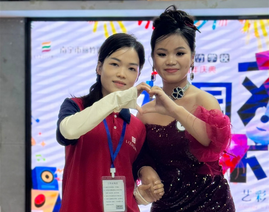 禮服晚宴造型，南寧專業(yè)新娘妝跟妝